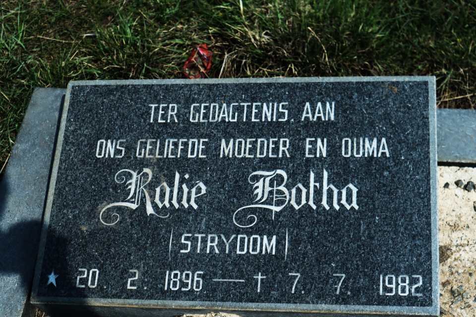 BOTHA Ralie nee STRYDOM 1896-1982