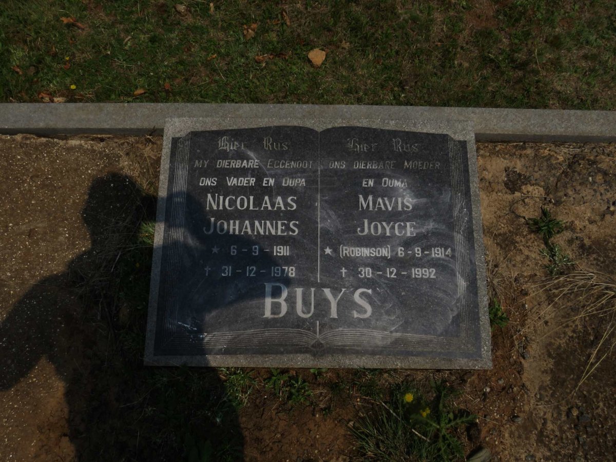 BUYS Nicolaas Johannes 1911-1978 &amp; Mavis Joyce ROBINSON 1914-1992