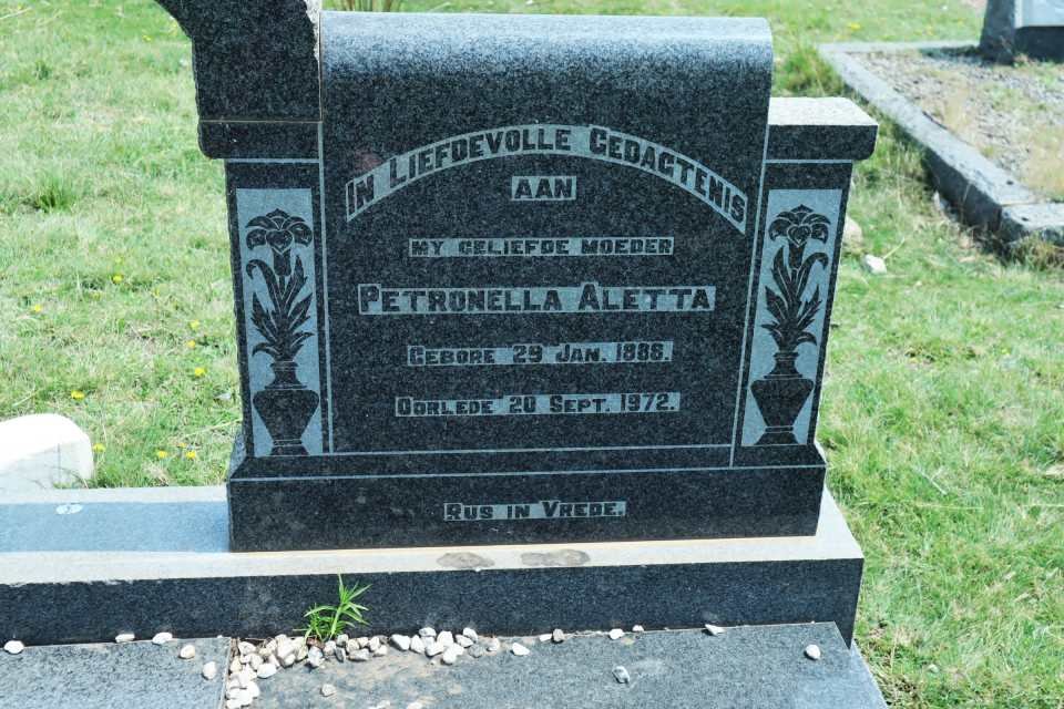 CRONJE Gideon George 1886-1936 &amp; Petronella Aletta 1888-1972