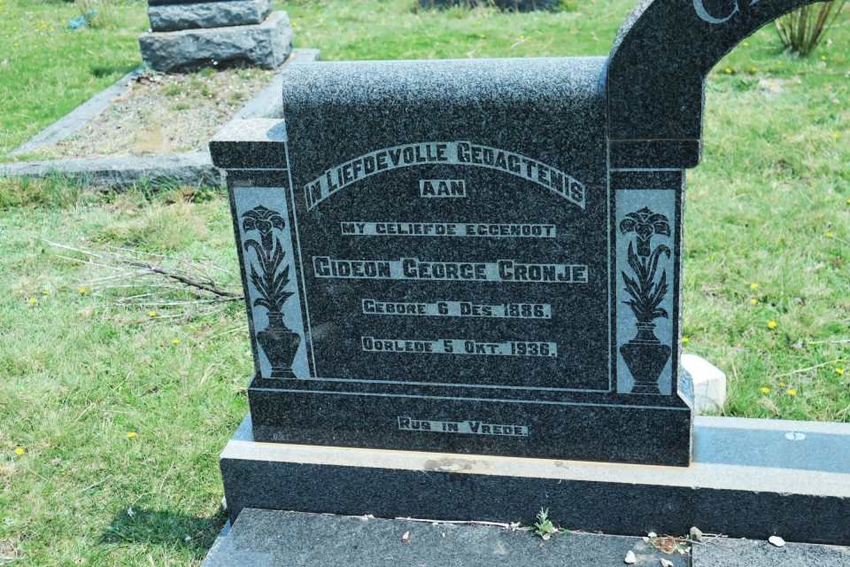 CRONJE Gideon George 1886-1936 &amp; Petronella Aletta 1888-1972