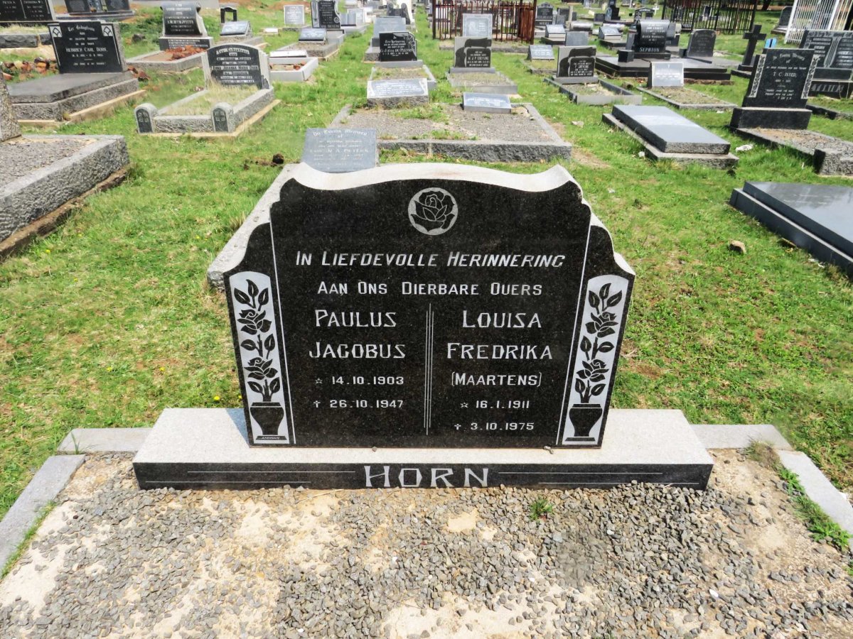 HORN Paulus Jacobus 1903-1947 &amp; Louisa Fredrika MAARTENS 1911-1975