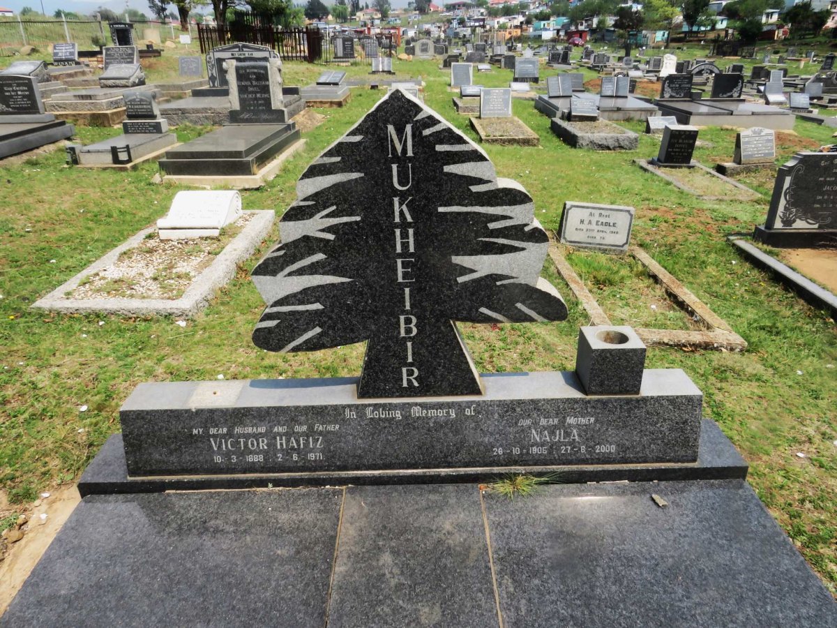 MUKHEIBIR Victor Hafiz 1888-1971 &amp; Najla 1905-2000