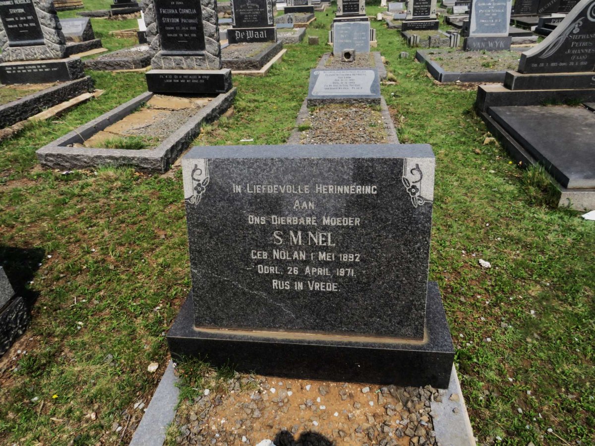 NEL S.M. nee NOLAN 1892-1971