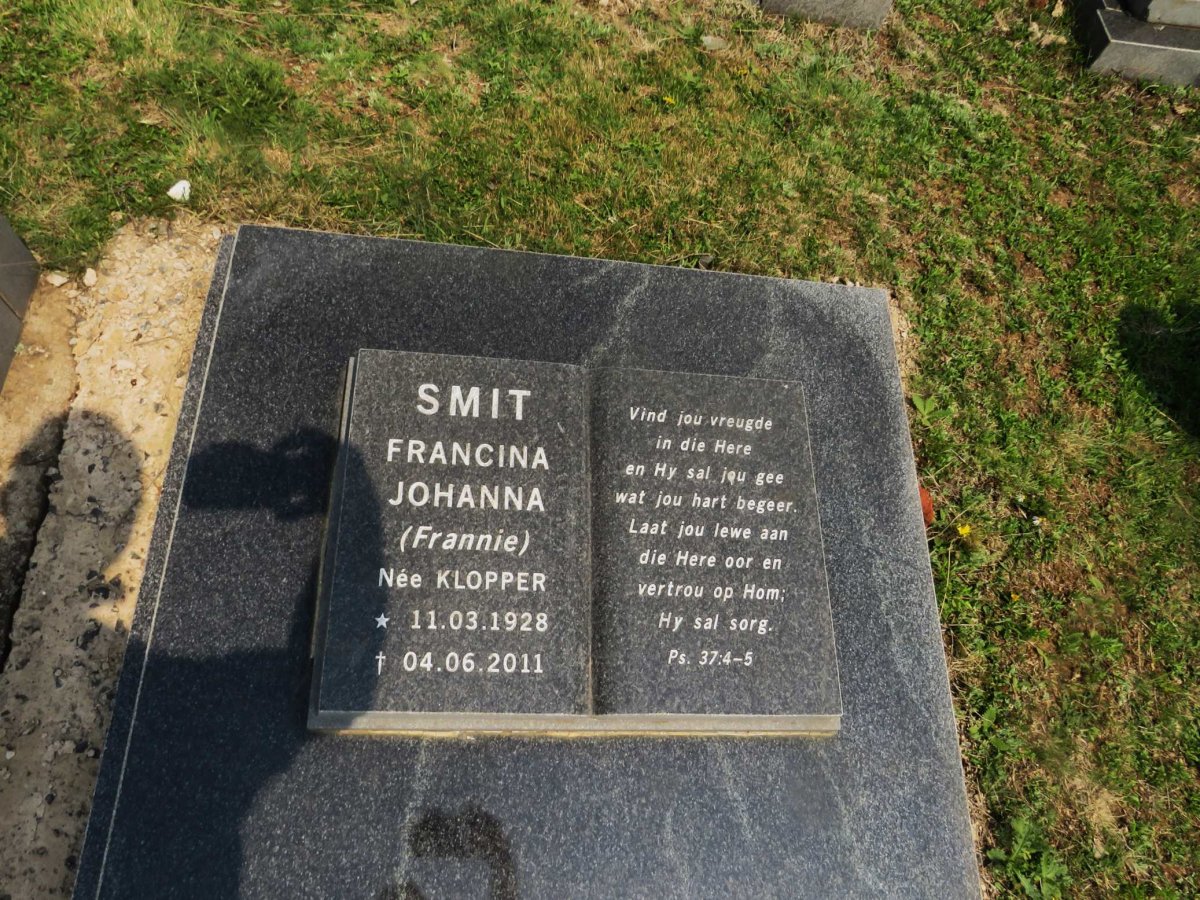 SMIT Francina Johanna nee KLOPPER 1928-2011