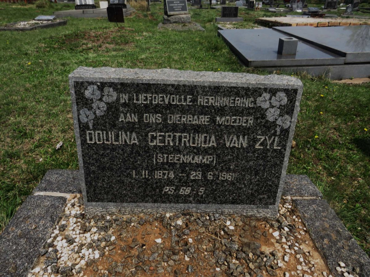 ZYL Doulina Gertruida, van nee STEENKAMP 1874-1961