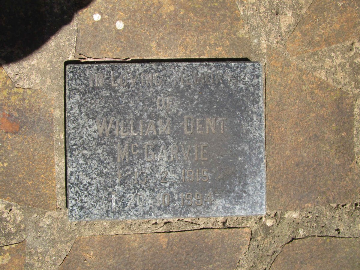 McGARVIE William Dent 1915-1994 &amp; Margaret Helen 1918-2008