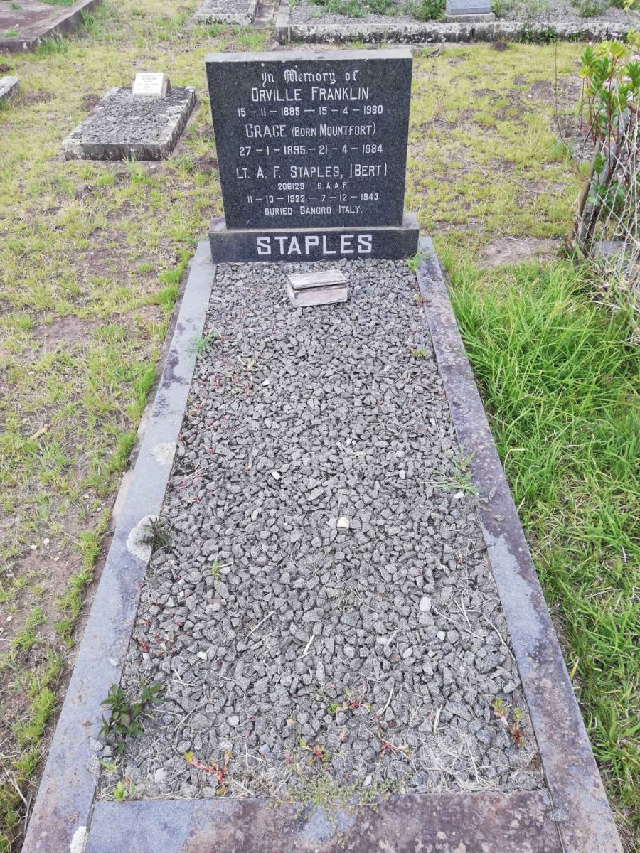 STAPLES Orville Franklin 1895-1980 &amp; Grace MOUNTFORT 1895-1984 :: STAPLES A.F. 1922-1943