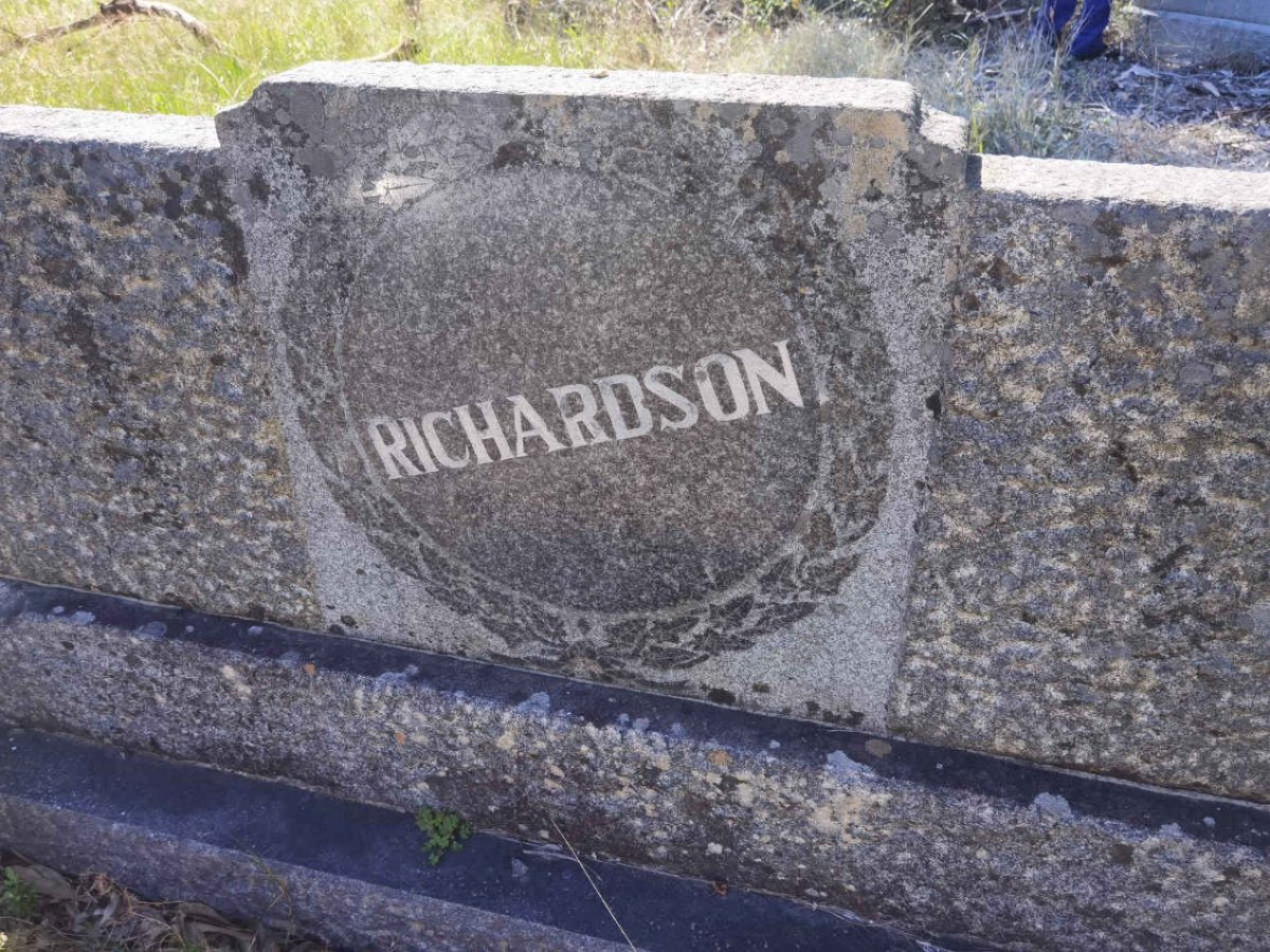 RICHARDSON William Arthur -1974 & Daisy Maud -1943