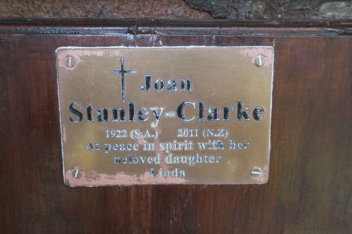 CLARKE Joan, STANLEY 1922-2011