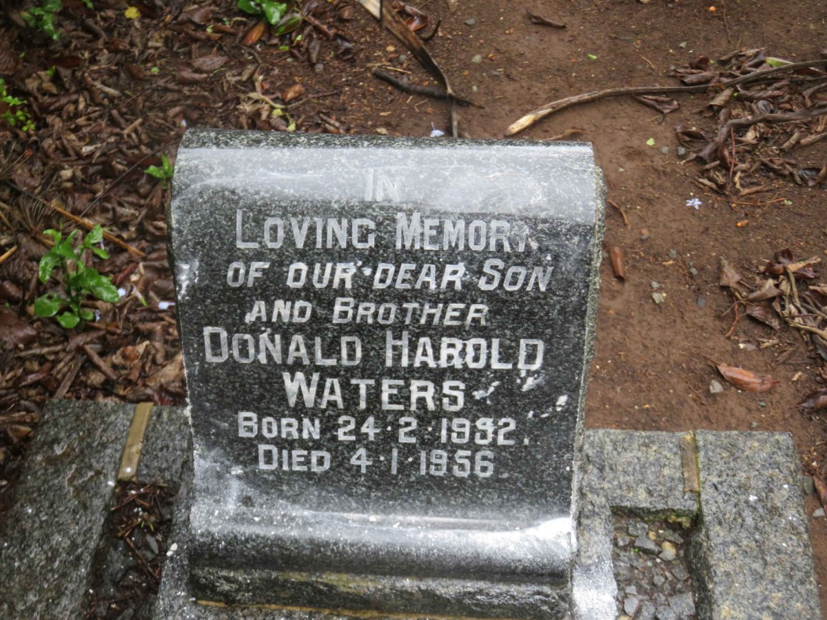 WATERS Donald Harold 1952-1956