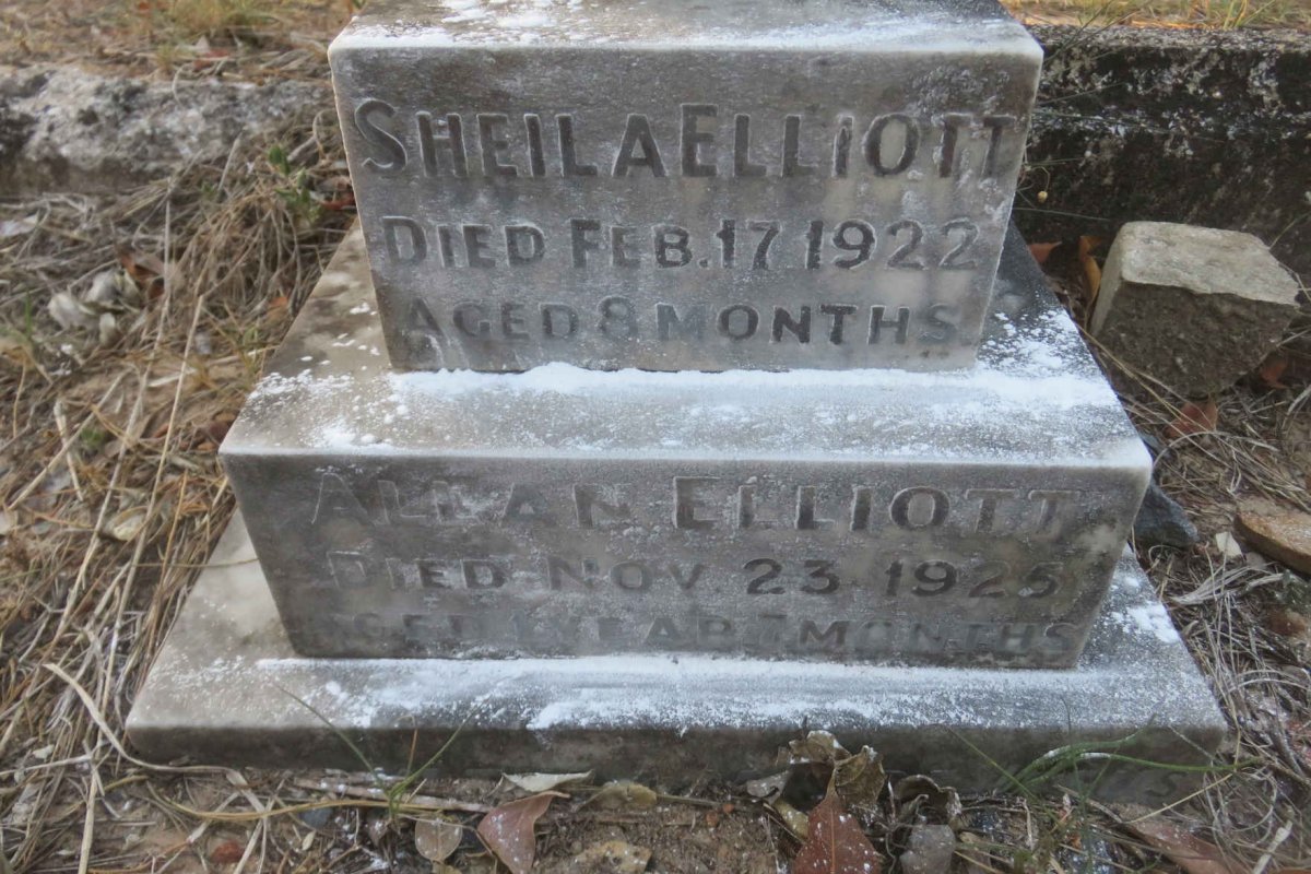ELLIOTT Allan -1925 :: ELLIOTT Sheila -1922
