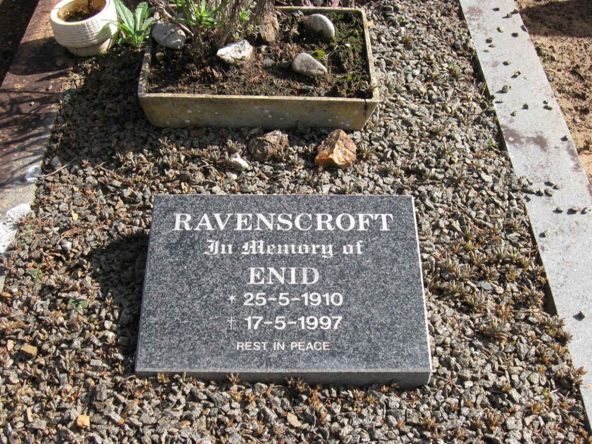 RAVENSCROFT Enid 1910-1997
