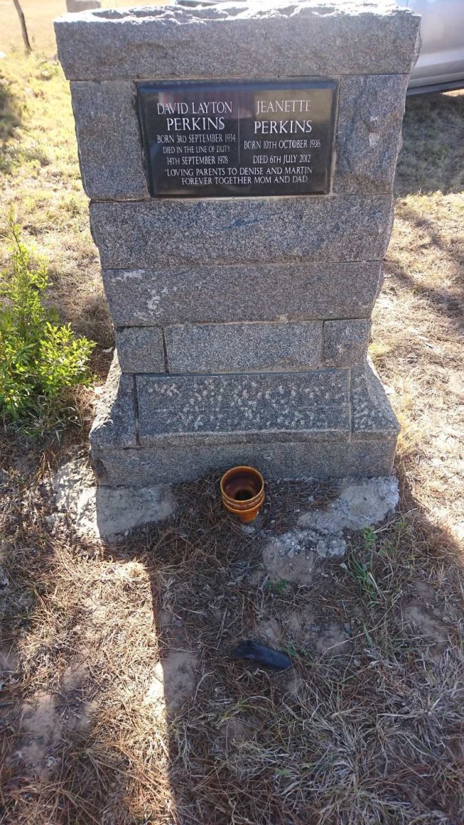 PERKINS David Layton 1934-1978 &amp; Jeanette 1936-2012
