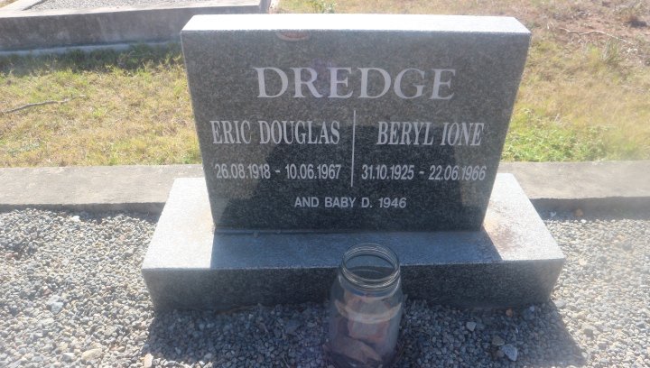 DREDGE Eric Douglas 1918-1967 &amp; Beryl Ione 1925-1966 :: DREDGE Baby D. -1946