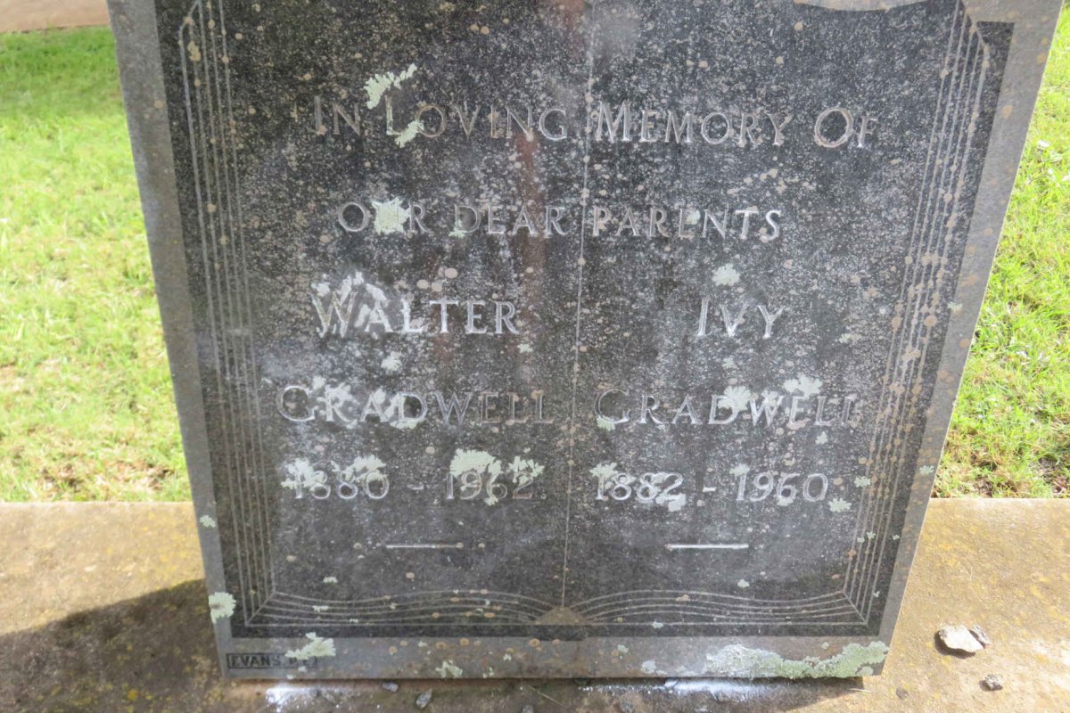 GRADWELL Walter 1880-1962 &amp; Ivy 1882-1960