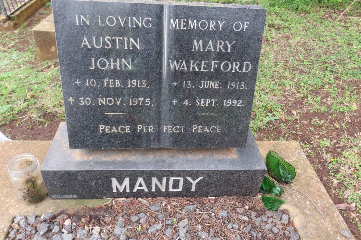 MANDY Austin John 1913-1975 &amp; Mary Wakeford 1913-1992
