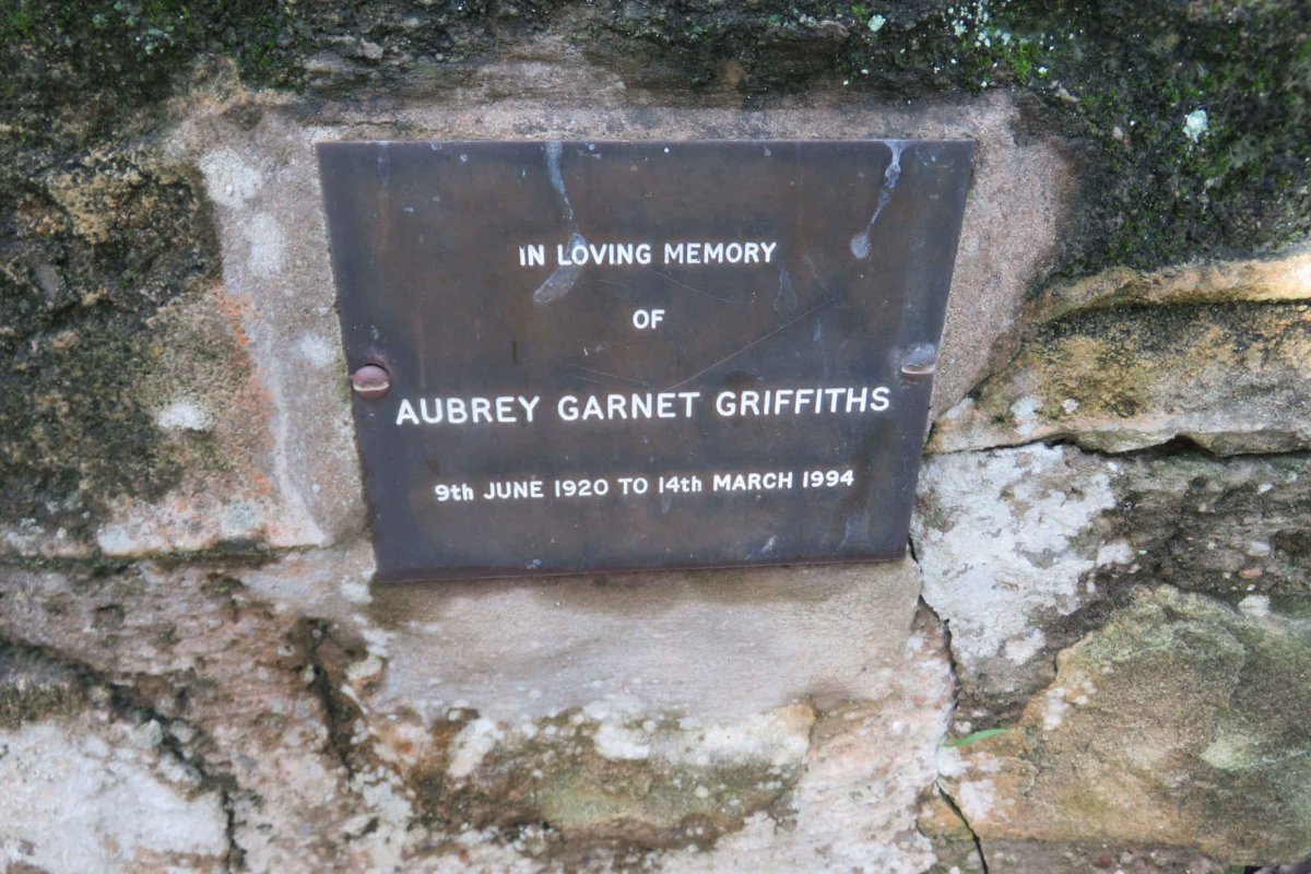 GRIFFITHS Aubrey Garnet 1920-1994