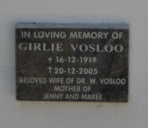 VOSLOO Girlie 1919-2005