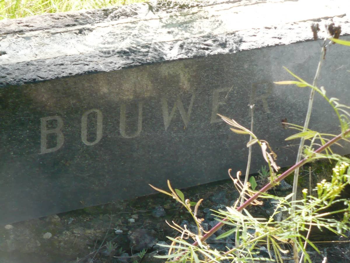 BOUWER