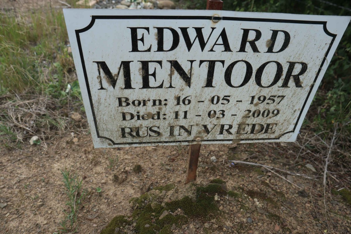 MENTOOR Edward 1957-2009
