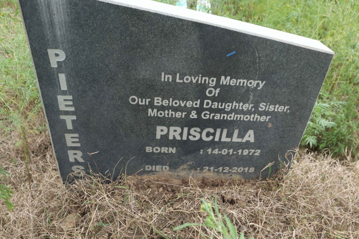 PIETERS Priscilla 1972-2018