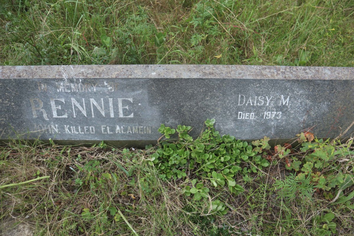 RENNIE Robert E. -1944 :: RENNIE Daisy M. -1973 :: RENNIE John