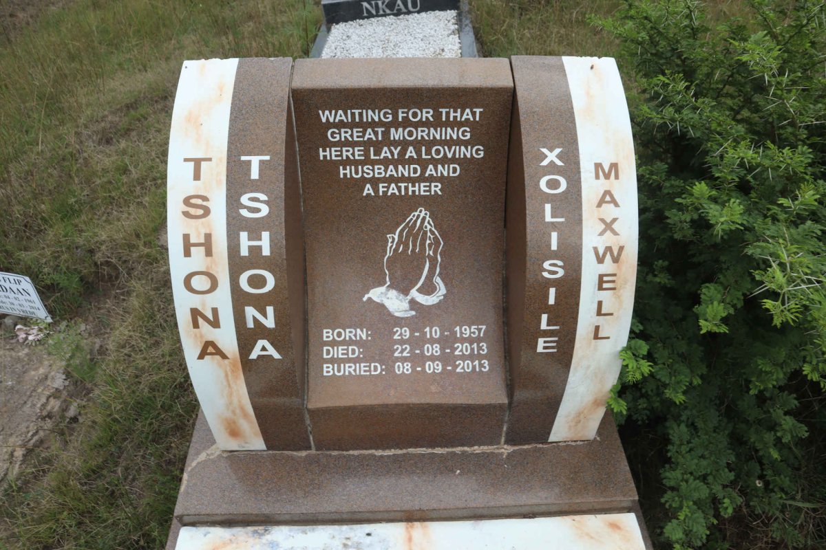 THSONA Xolisile Maxwell 1957-2013