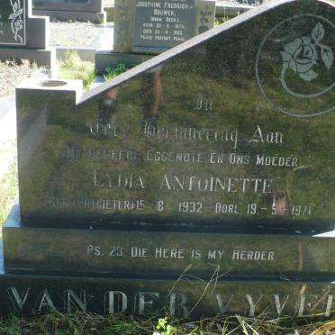 VYVER Lydia Antoinette, van der 1932-1971