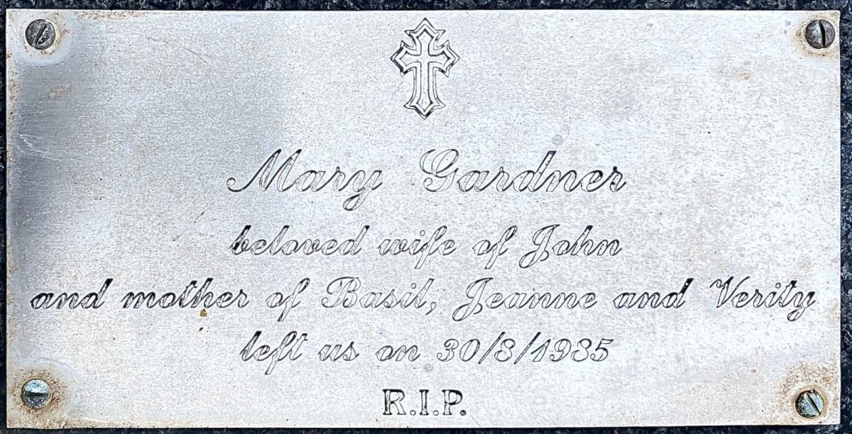 GARDNER Mary -1985