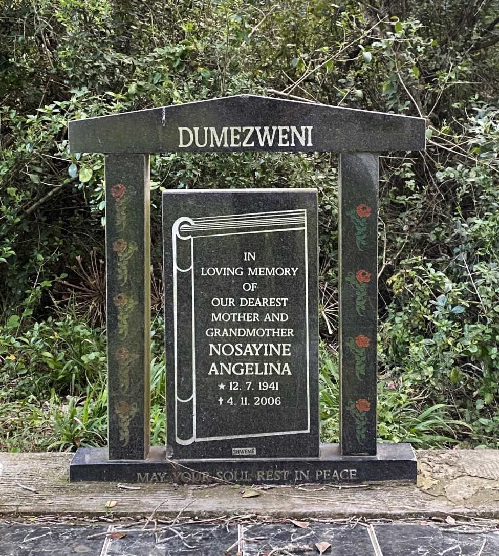 DUMEZWENI Nosayine Angelina 1941-2006