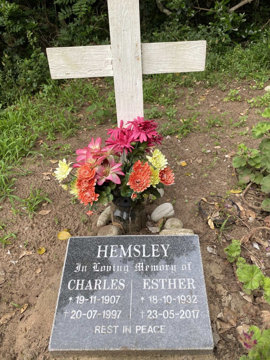 HEMSLEY Charles 1907-1997 &amp; Esther 1932-2017