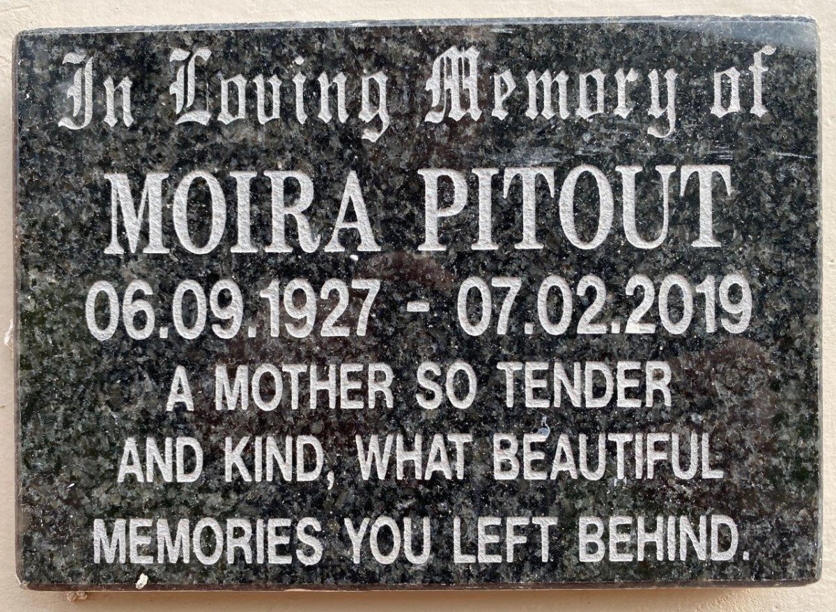 PITOUT Moira 1927-2019