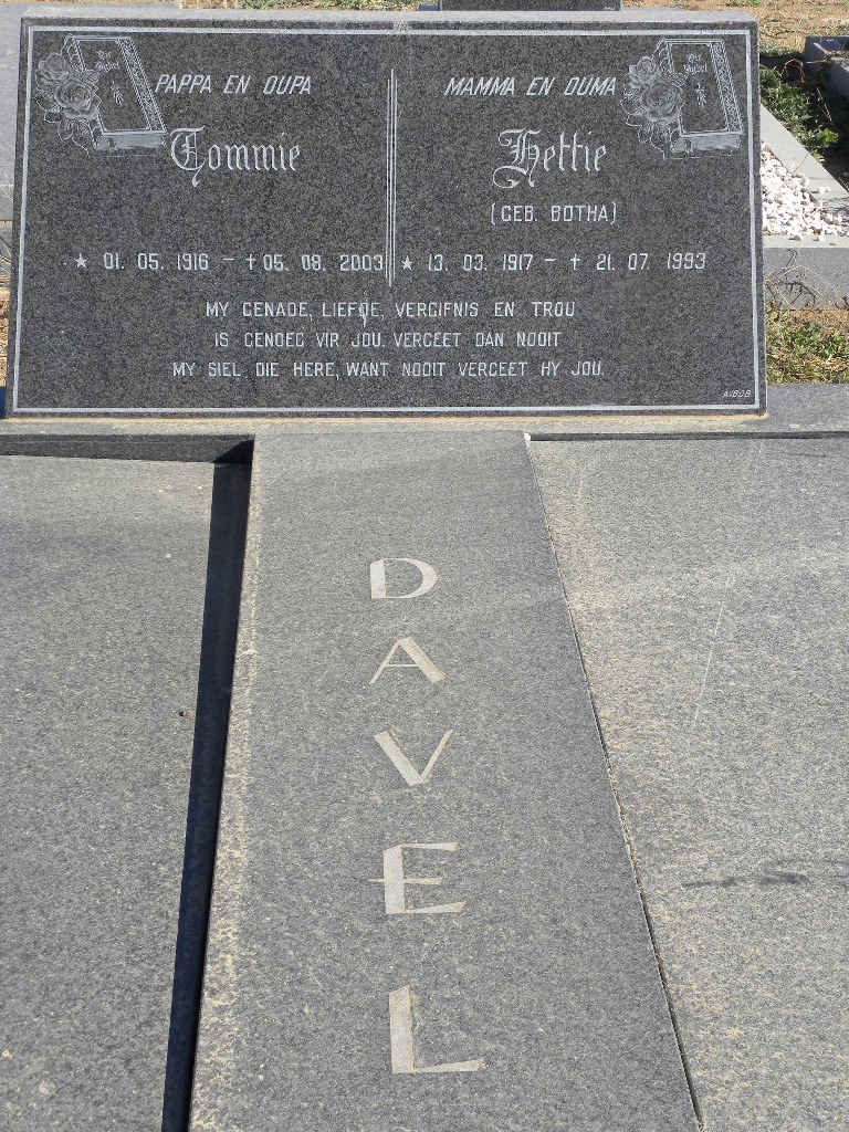 DAVEL Tommie 1916-2003 &amp; Hettie BOTHA 1917-1993