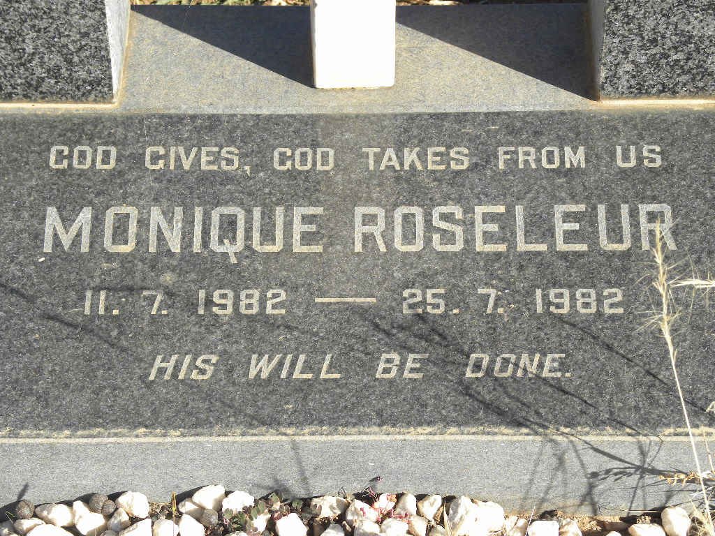 ROSELEUR Monique 1982-1982