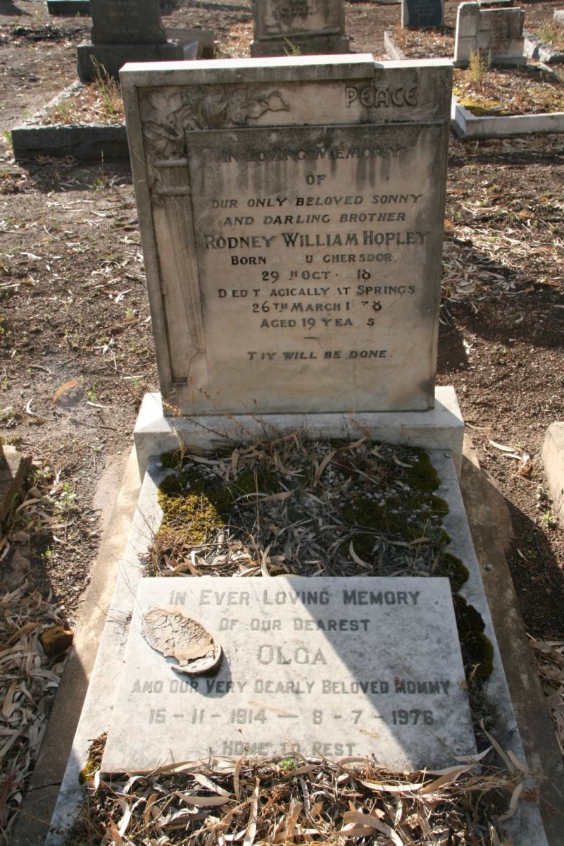 HOPLEY Rodney William 1918-1938 :: HOPLEY Olga 1914-1976