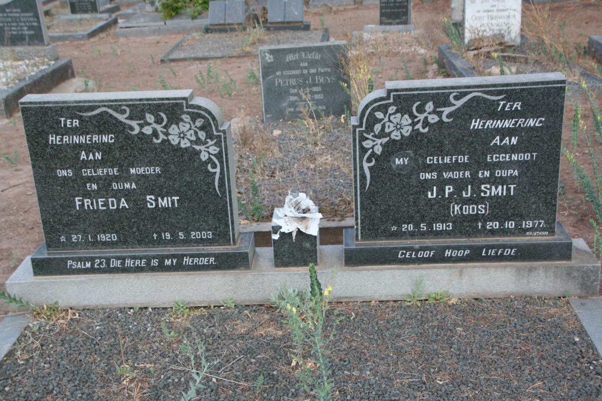 SMIT J.P.J. 1913-1977 &amp; Frieda 1920-2003