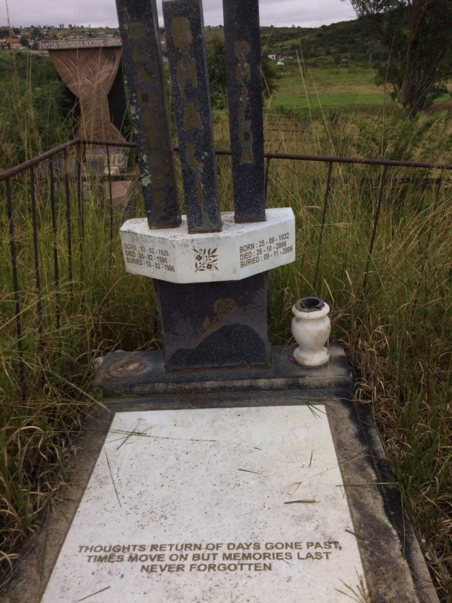 BHALI Gladstone 1929-1996 &amp; Philda 1932-2006