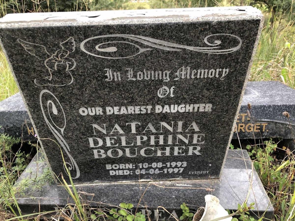BOUCHER Natania Delphine 1993-1997