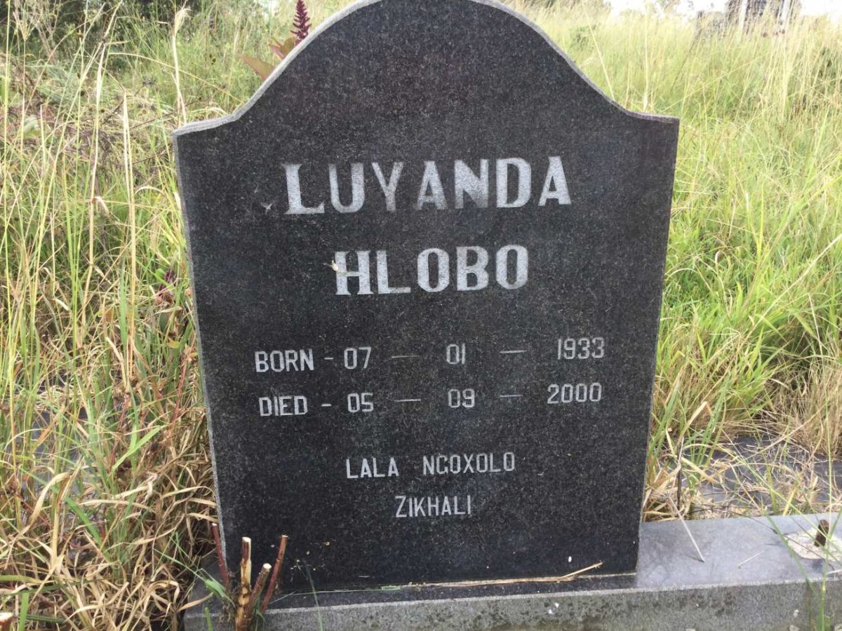 HLOBO Luyanda 1933-2000
