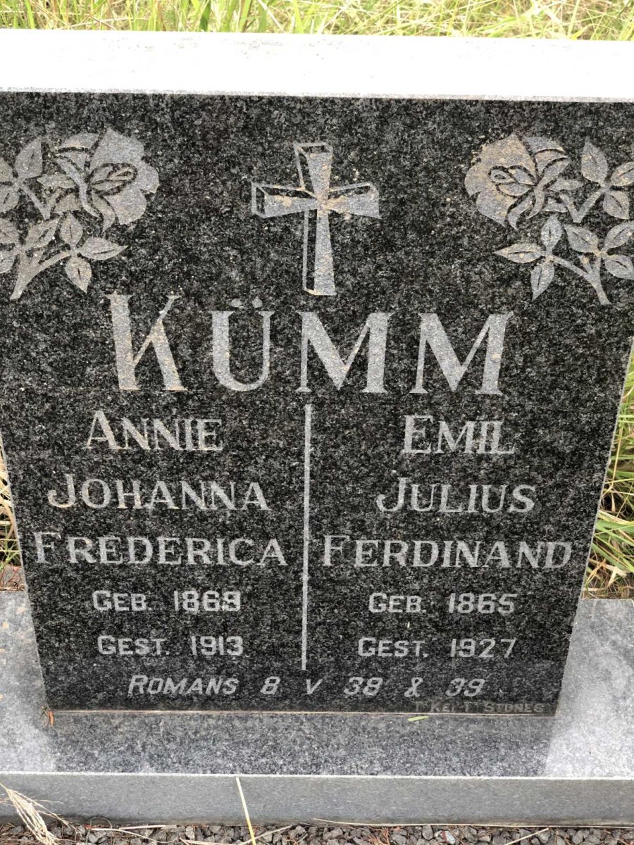 KUMM Emil Julius Ferdinand 1865-1927 &amp; Annie Johanna Frederica 1869-1913