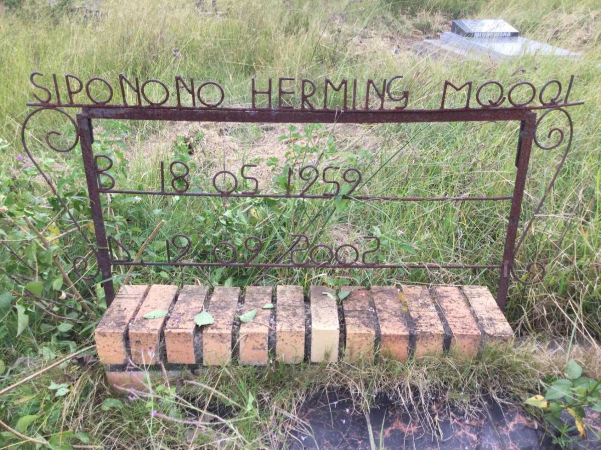 MQOQL Siponono Herming 1959-2002