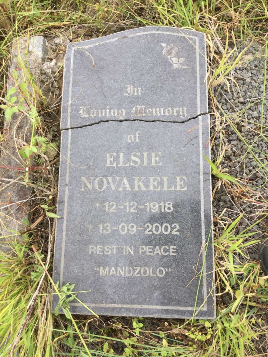 NOVAKELE Elsie 1918-2002
