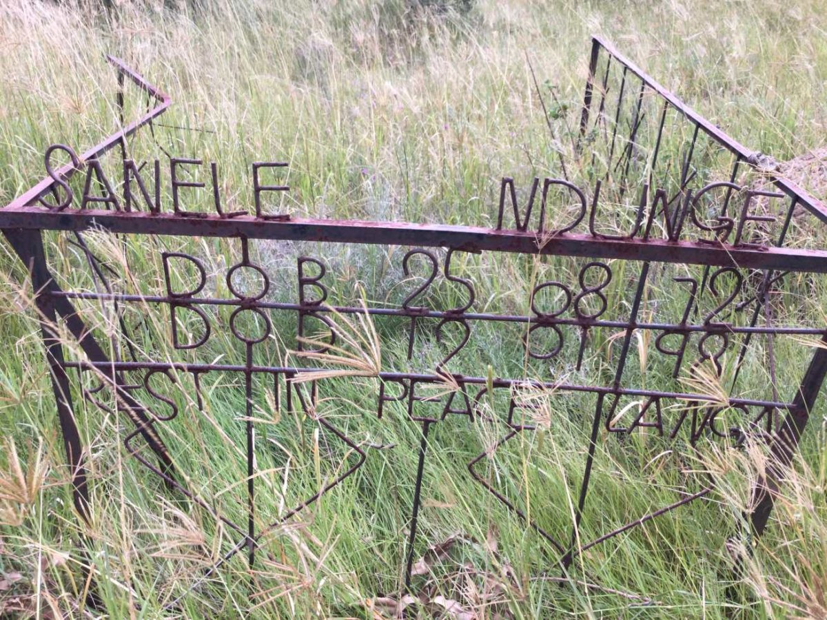 NUNGE Sanele 1972-1998