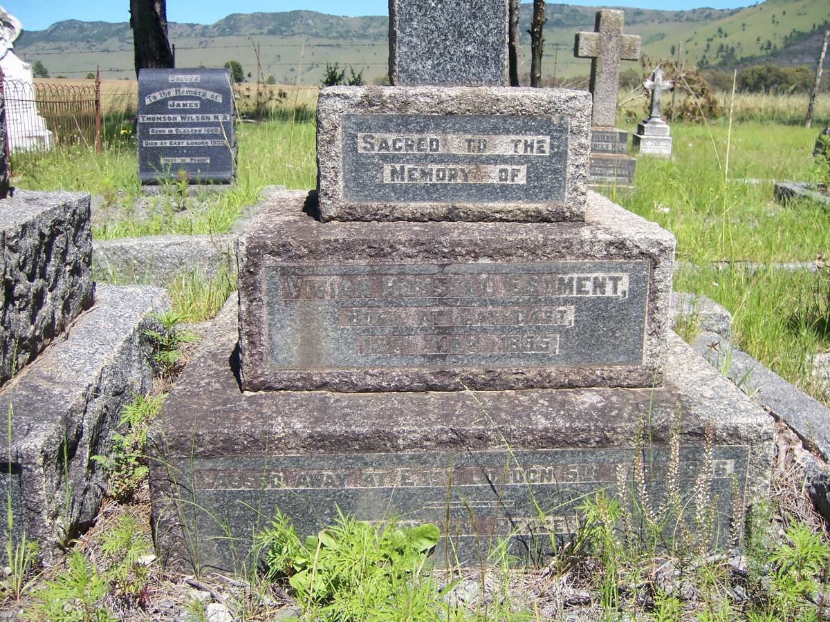 ESTMENT Vivian Russell