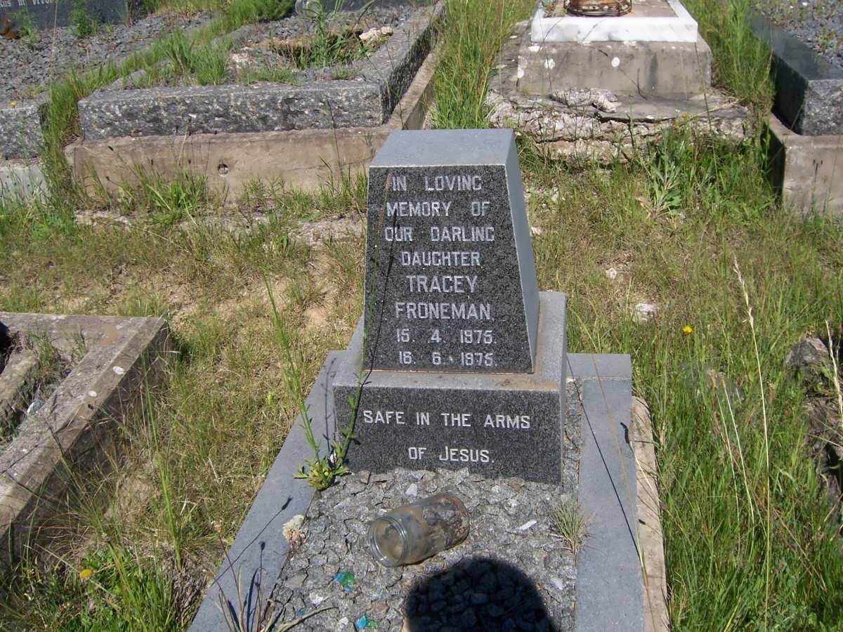 FRONEMAN Tracey 1975-1975