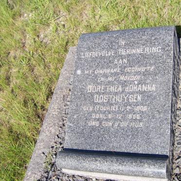 OOSTHUYSEN Dorethea Johanna nee FOURIE 1905-1956