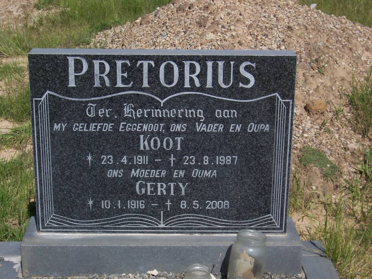 PRETORIUS Koot 1911-1987 &amp; Gerty 1916-2008