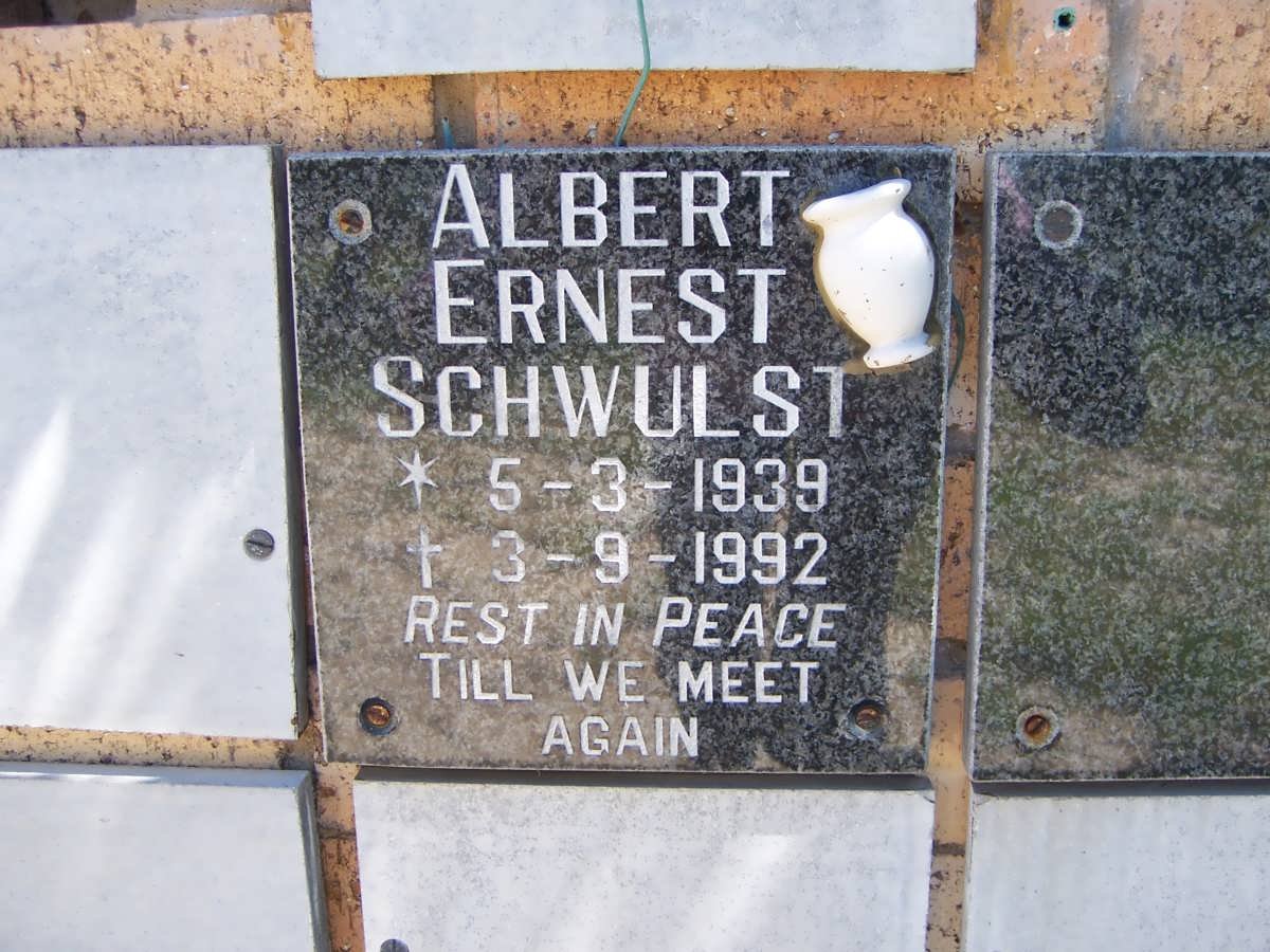 SCHWULST Albert Ernest 1939-1992