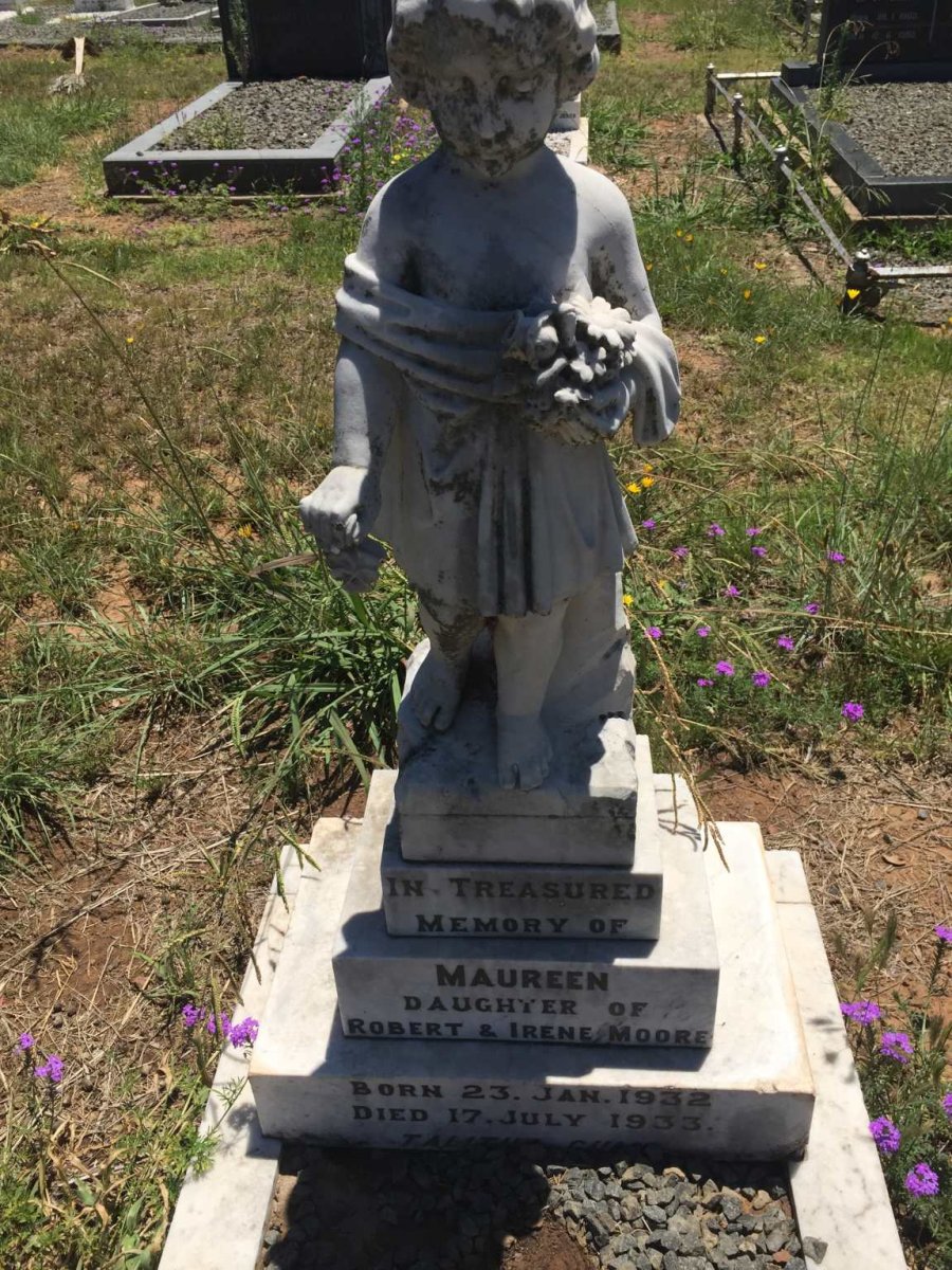 MOORE Maureen 1932-1933