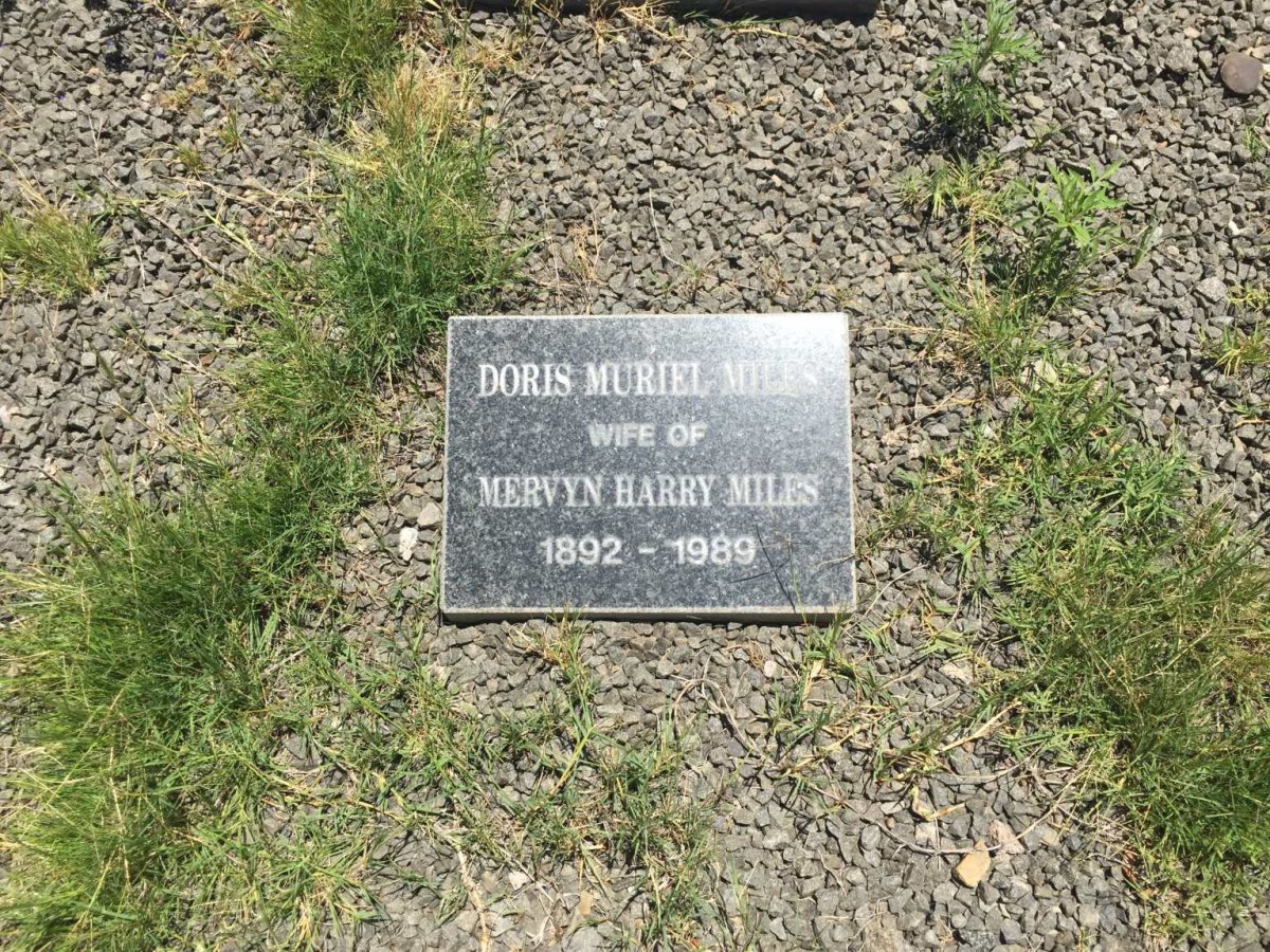 MILES Doris Muriel 1892-1989